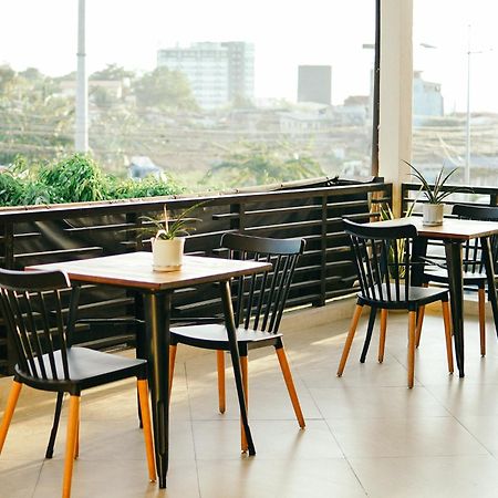Travelbee Airport Inn Lapu-Lapu City Eksteriør bilde